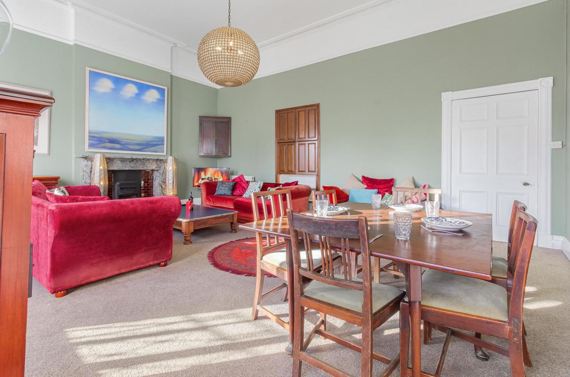 Apartment The Ritz 2 Bedroom Serviced By Altoluxoexperience Short Lets & Serviced With Free Wifi *