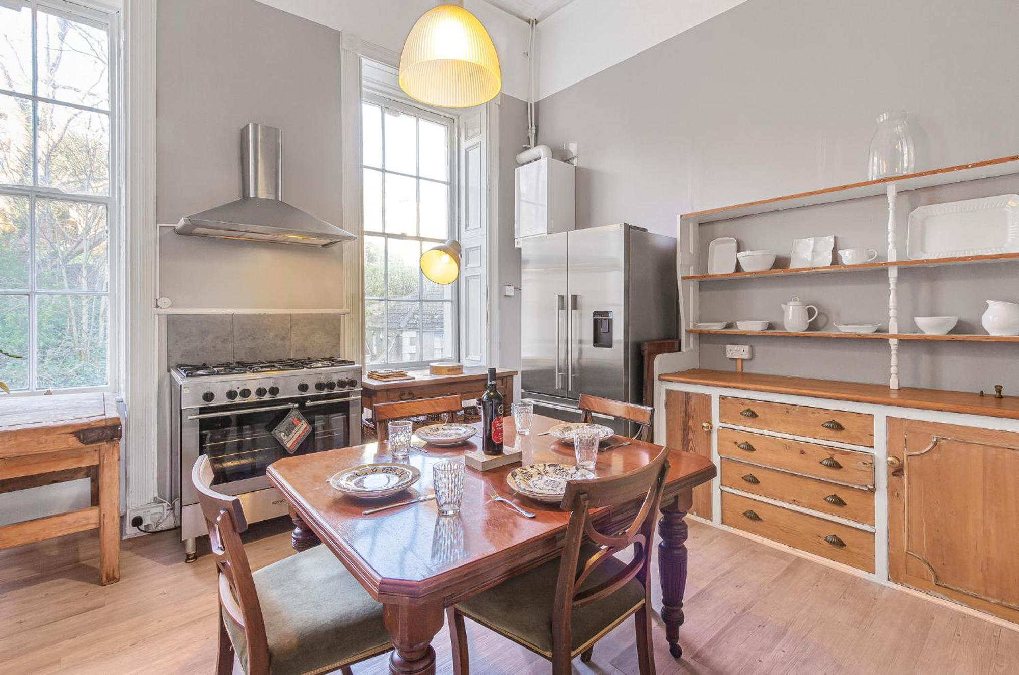 The Ritz 2 Bedroom Serviced By Altoluxoexperience Short Lets & Serviced With Free Wifi Apartment Bristol