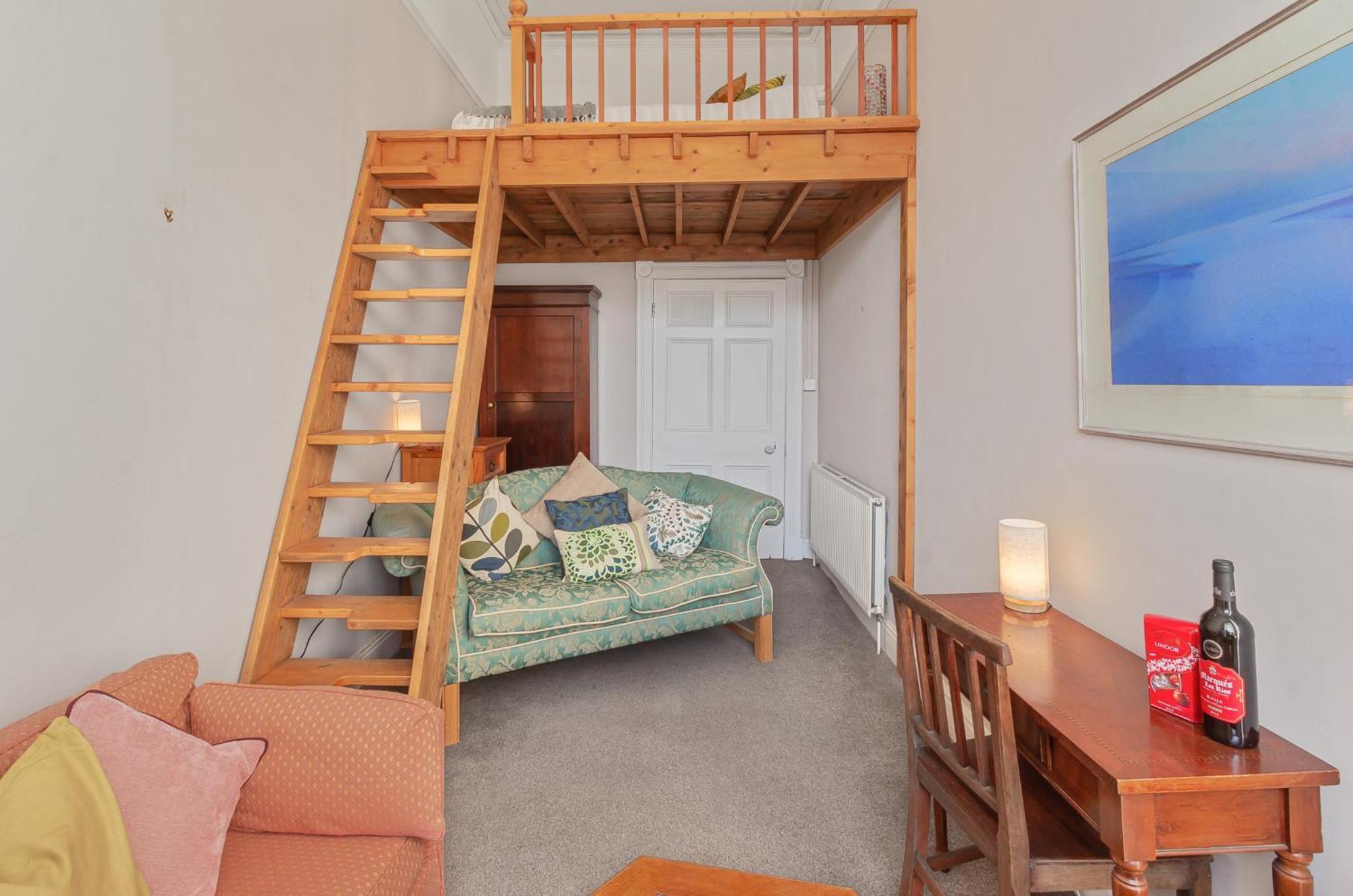 The Ritz 2 Bedroom Serviced By Altoluxoexperience Short Lets & Serviced With Free Wifi Bristol